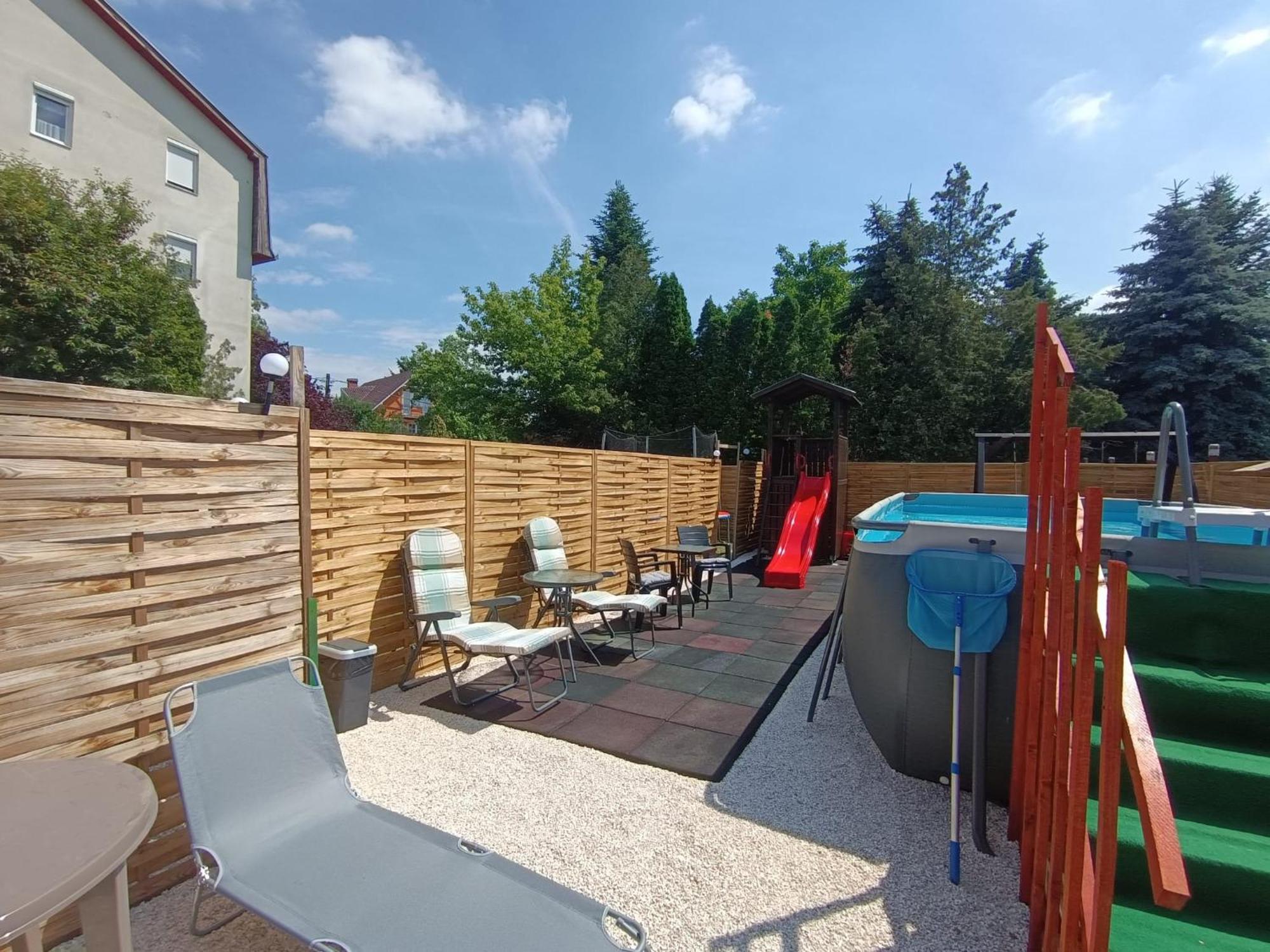 Borostyan Panzio Bed & Breakfast Debrecen Bagian luar foto