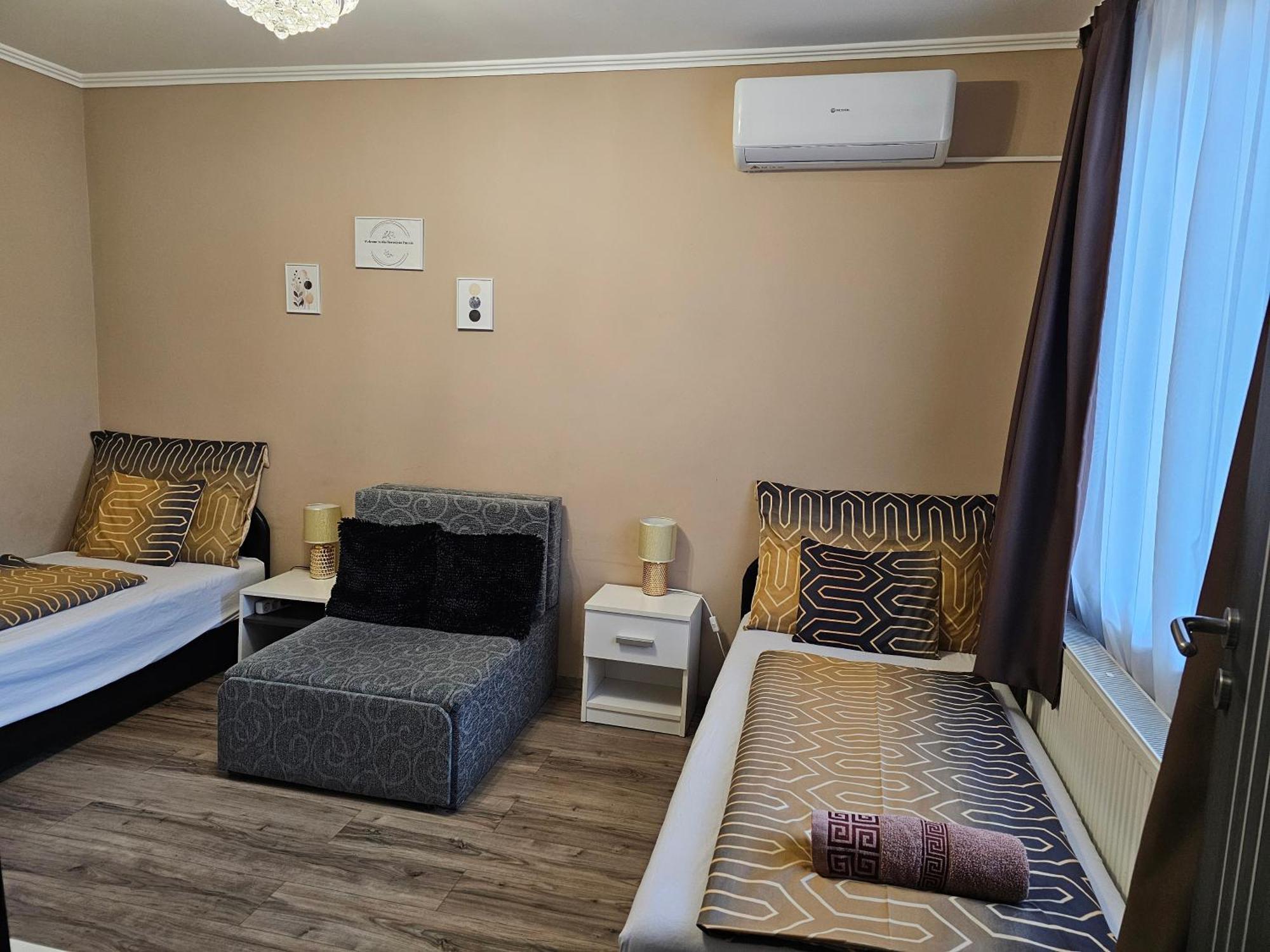 Borostyan Panzio Bed & Breakfast Debrecen Bagian luar foto